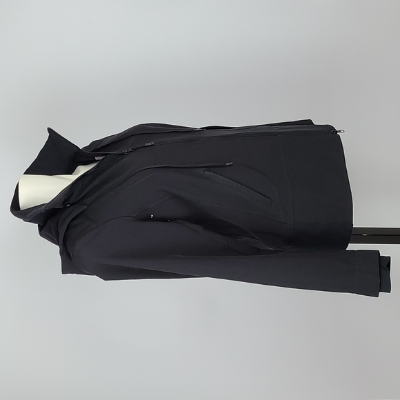 Lululemon Black Softshell Silverescent Jacket Thumbholes Removable Hood Size 8 - Picture 3 of 15